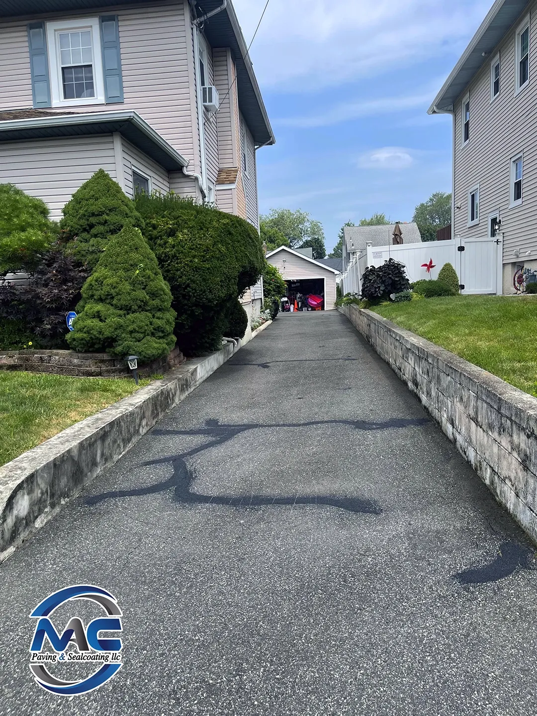 Crack Filling Service by MAC Paving and Sealcoating – Asphalt Repair and Pavement Maintenance in New Jersey.