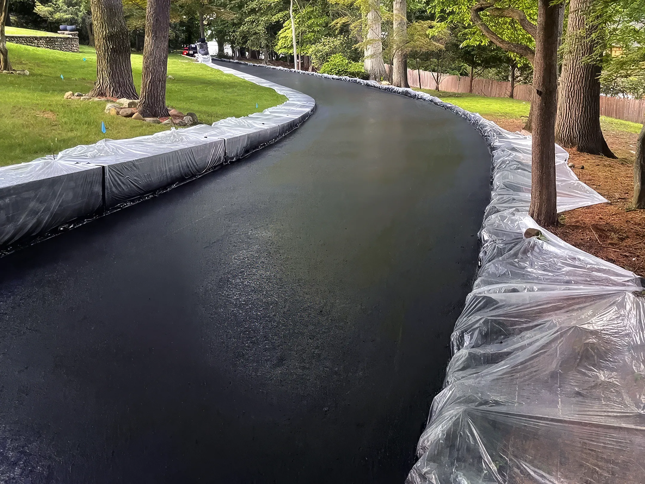 Sealcoating Service by MAC Paving and Sealcoating – Premier Asphalt Sealcoating Company NJ.
